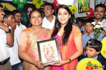 Rashmi Goutham And Getup Srinu At Akshara Kalasha Foundation